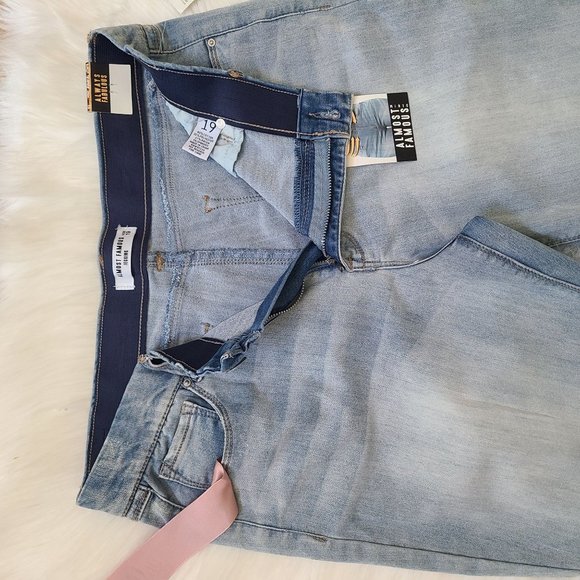 Almost Famous  Stretch leggings Jeans - Light Blue Wash,SZ 19 💥 - Picture 5 of 8